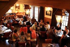 Get breakfast, lunch, dinner and more delivered from your favorite restaurants right to your doorstep with one . Market House On The Square Restaurant In Chicago Diningchicago Com