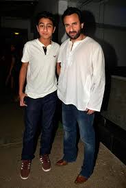 Happy Ending Screening Kareena Saif And Son Ibrahim Caught On Camera Together Bollywood Actors Ranveer Singh Boys Kurta Design