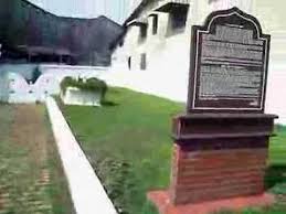 Hang tuah mempunyai sahabat karib yang bernama hang jebat, hang lekir, hang lekiu dan… Makam Hang Jebat Melaka Youtube