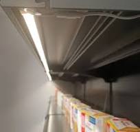 Fábrica de luces frías LED ODM/OEM para estantes de venta al por menor en  China