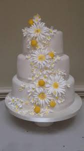 Love Candy Cakes On Twitter Daisy Cakes Daisy Wedding Cakes Cake