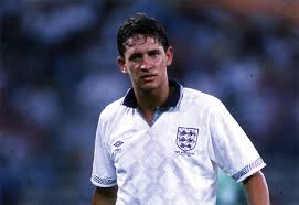 We cut back to studio as soon as we knew match was abandoned. Vor Dem Abschiedsspiel Dachte Man An Den Schiedsrichter Gary Lineker Hat Noch Nie Eine Karte Bekommen Ni Kog Ja Everton Tottenham Barcelona