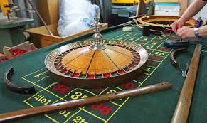 Real money roulette and free roulette are very similar but there are a few differences. This Is How A Rigged 1920 S Roulette Table Works Casino Org Blog
