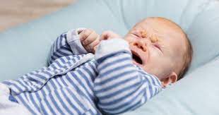 Pleurs De Bébé : Les Comprendre Mois Par Mois - Magicmaman.com