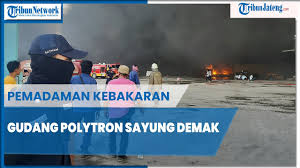 Tersedia loker untuk berbagai kalangan dari lulusan sma, smk, fresh graduate. Kebakaran Gudang Polytron Sayung Sebabkan Jalur Pantura Demak Macet Tribun Jateng