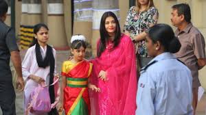Aishwarya rai bachchan is an indian actress and the winner of the miss world 1994 pageant. Aishwarya Rai Bachchan S Daughter Aaradhya Looks Cute In Red Saree For Annual Day Big B And Abhishek Join Celebrities News India Tv