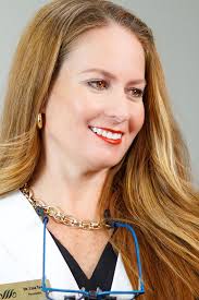 Lisa Teel's Instagram, Twitter & Facebook