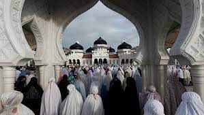 عيد الفطر‎ — «праздник прекращения поста». Musulmane Otmechayut Uraza Bajram Gazeta Ru Foto