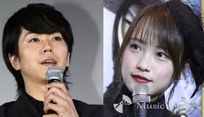 川荣李奈（かわえい りな），1995年2月12日出生于日本神奈川县，元akb48成员，所属aks。 2010年7月，研究生甄选合格。2012年3月，升格为正式成员，所属akb48 team 4。由于team 4于8月解散被调到team a。2014年6月7日，在akb48 37th single选拔总选举排名第16位。 å·æ „æŽå¥ˆ è‡ªåˆ†ã®æ¯ã®ã‚ˆã†ãª çµå©š å¦Šå¨ ã‚'ç™ºè¡¨ ãŠç›¸æ‰‹ã¯å»£ç€¬æ™ºç´€ ã‚¨ãƒ³ã‚¿ãƒ¡