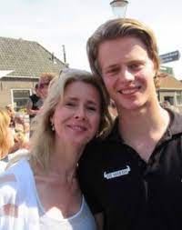 Keijzer told the telegraaf in an interview that the cda needs someone with her experience, as a lawyer, alderman and mp. Facebook