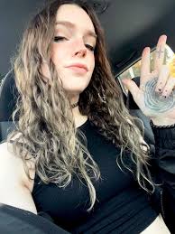 ESȻHΛ♡ (@eschadiol) • Threads, Say more