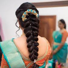 Some indian bridal hairstyles are best suited for certain hair types while some go well with any hair type. Beautiful South Indian Bridal Hairstyle For A Gorgeous Bridal Look