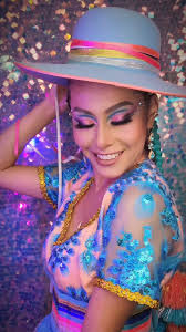 MAQUILLAJE DE URKUPIÑA!! SALAY!! 💃 MAQUILLAJE PARA SALAY!! ✨️ Pregunta por  nuestros paquetes de maquillaje para Urkupiña!! 💕 @Andrea Aranibar #salay  #makeup #maquillajecochabamba #cochabamba_bolivia🇧🇴 ...