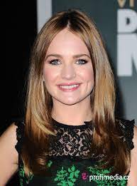 Shades of willie mays 2. Britt Robertson Frisyr Easyhairstyler