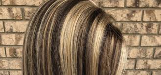Here's my take on it for today's day and age. 90s Chunky Highlights Are The Hair Trend That S Back In Fashion Glamour Uk