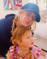 mccain (@mccain.mcbride) • Instagram-bilder og -videoer