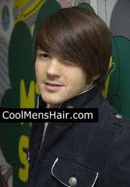 For his shorter hair look, drake employs a fade that blends into a buzz cut that often features a line or pattern. Drake Bell Side Swept Bangs Hairstyle Cool Men S Hair
