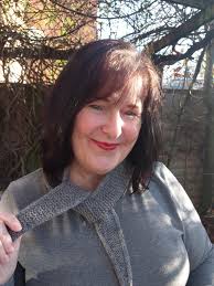 I finally finished my Sophie scarf last night! The last item to be made in  2025 🖤