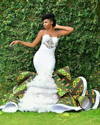 A White Wedding Dress With Some Kente Twist See The Back Above For Full African Traditional Wedding Dress African Print Wedding Dress African Wedding Attire