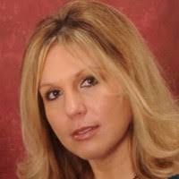 Lisa Ettinger's Instagram, Twitter & Facebook