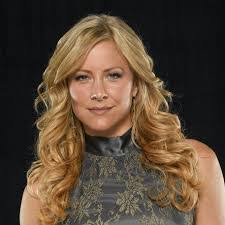 Kristen Leeper's Instagram, Twitter & Facebook