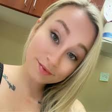 I'll trade my sister baby daddy for a hellcat😂😂😂🤧