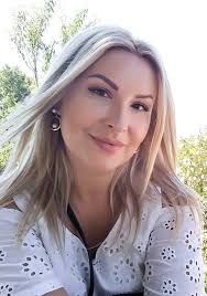 Moldovan woman seeking honest partner for relationship