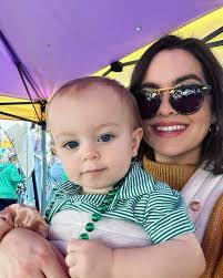 Ashly Fahlstrom's Instagram, Twitter & Facebook