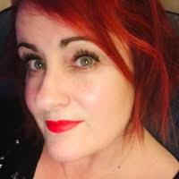 60+ perfiles de «Lisa Leighton»