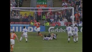 Kees jansma beschrijft de 2e wedstrijd van oranje op het ek 1996. Ek 1996 Nederland Frankrijk Nos