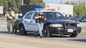 Highway Patrol Officer Suspect Die After Gunbattle Near Southern California Freeway California Highway Patrol Old Police Cars Police Cars