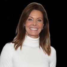 Cheryl Bernard (@cherylbernardcurler) • Instagram photos and videos