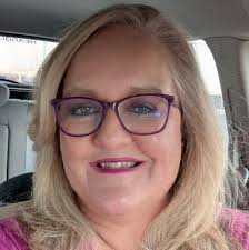 What are some funny or heartwarming books under 250 pages?