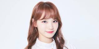 Eunbi, sakura, hyewon, yena, chaeyeon, chaewon, minju, nako, hitomi, yuri, yujin, and wonyoung. Kim Chaewon Izone Produce 101 Age Height Family Bio Kpop Wiki