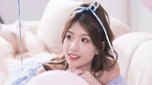 Krystal Sherman's Instagram, Twitter & Facebook