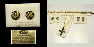 Black And Gold Jewelry From Spain Vintage Damascene Jewelry Three Traits Separate The Real From The Fake Vintage Jewelry Art Classic Jewelry Jewelry Blog