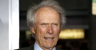He managed to keep his personal life top secret for the first three decades of his celebrity. Clint Eastwood Wist Niets Af Van Zijn Dochter Die Voor Adoptie Was Opgegeven Tot Ze Hem 30 Jaar Later Ging Opzoeken