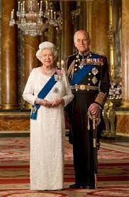 The Royal Watcher On Twitter In 2021 Queen And Prince Phillip Royal Family Portrait Her Majesty The Queen