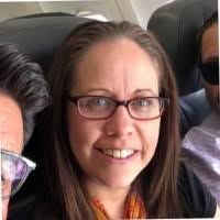 Shari Conn's Instagram, Twitter & Facebook