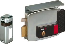 Ieri mi hanno montato un cancello con elettroserratura cisa. Serratura Elettrica Per Cancelli Cisa 11731602 Prezzo In Offerta Su Prezzoforte