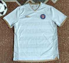 Službeni twitter profil / official twitter account. Hajduk Split Home Fussball Trikots 2011 2012