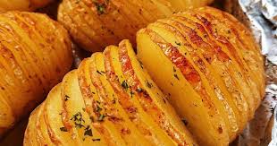 レンジとトースターでハッセルバックポテト お手頃価格のじゃがいもが簡単でお洒落に大変身 じゃがバター 材料 じゃがいも オリーブオイル 塩コショー レシピ ハッセルバックポテト 料理 レシピ