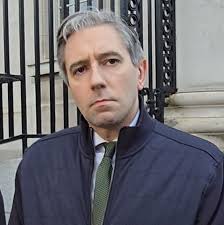 Brian Cummins (@madfoxy1967)