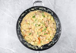We're not above slapping a few slices on sandwich bread with a little mayo and calling it a day…but we can all do better this recipe calls for pork tenderloin, but you could swap in cubes of leftover pork chop for a similar effect. Leftover Pork And Potato Hash Recipe