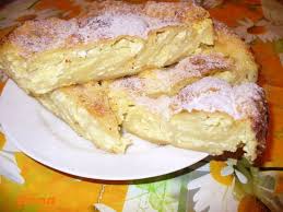 Astazi, iti propunem sa incerci sa prepari o varianta usor diferita a acestui desert, aluatul pufos fiind inlocuit cu. Placinta Cu Branza Dulce Si Foietaj Savoury Food Cooking Recipes Food And Drink