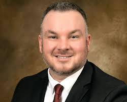 Mindy Paulson's Instagram, Twitter & Facebook