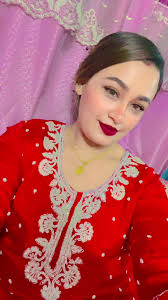 घमण्ड तेति मात्र देखाउ जति तिम्रो हैसिएत छ, शिरले आकाश छोए पनि त्यो न...