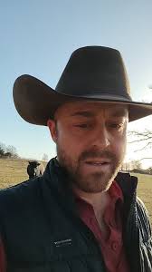 "Guapo" going to take care of all his ladies!! #yoderranch  #yodersullivanbeef #yoderbeef #beefitswhatsfordinner