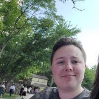 Lindsey Pease's Instagram, Twitter & Facebook