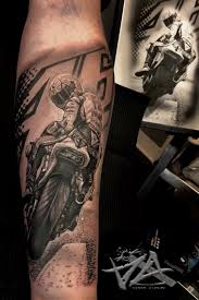 Apr 27, 2021 · maddalena corvaglia stupisce tutti: Tattoo Uploaded By Vesso Art Studio Bnginksociety Blackandgrey Valentinorossi Rossi Bike Motorbike Tattoooftheday Tattoos Tattoodo Racing 46 704555 Tattoodo